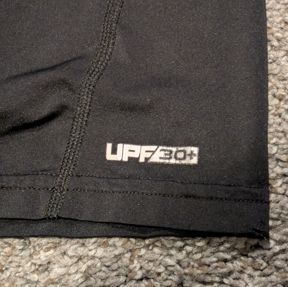 Under Armour Black Performance Tee - Picture 4 of 5